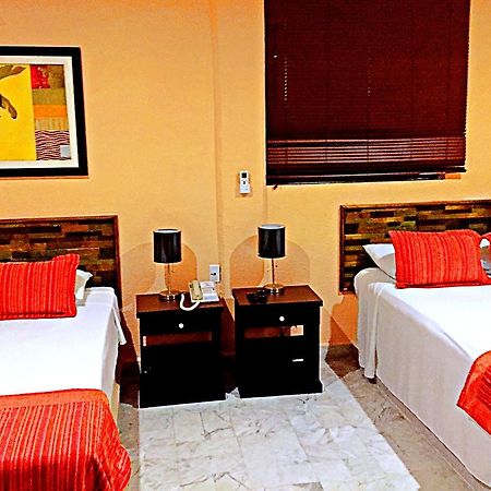 Hotel Versalles Suites Cancún Exteriör bild