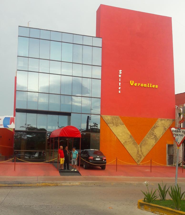 Hotel Versalles Suites Cancún Exteriör bild
