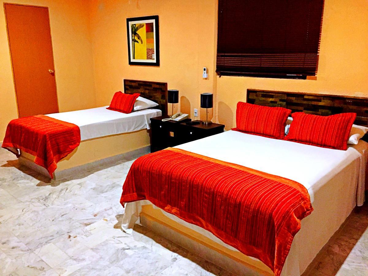 Hotel Versalles Suites Cancún Exteriör bild
