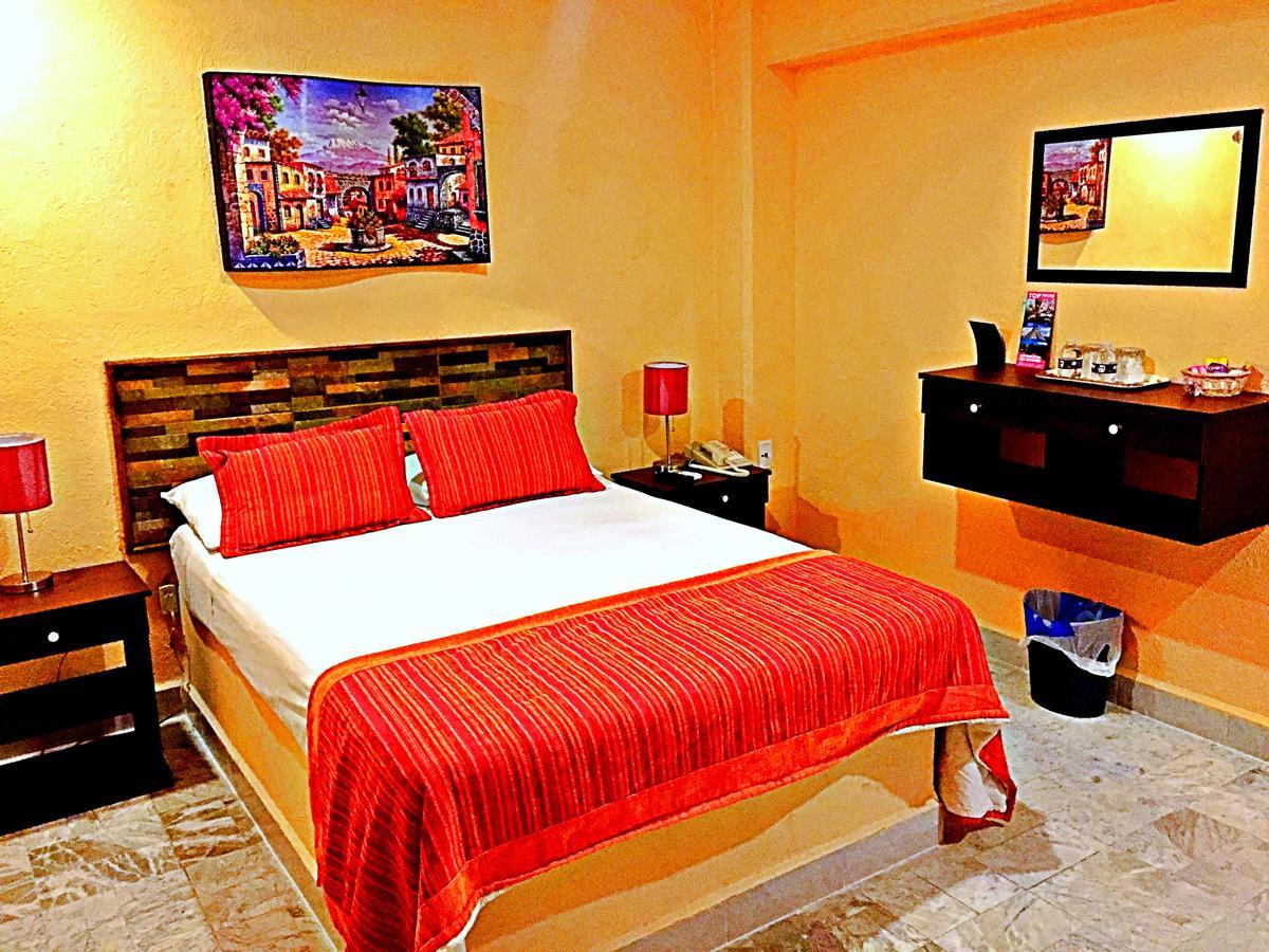 Hotel Versalles Suites Cancún Exteriör bild