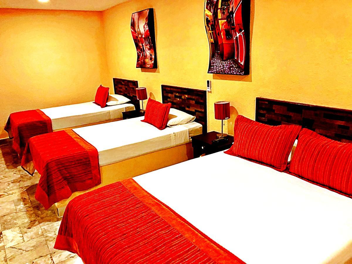 Hotel Versalles Suites Cancún Exteriör bild